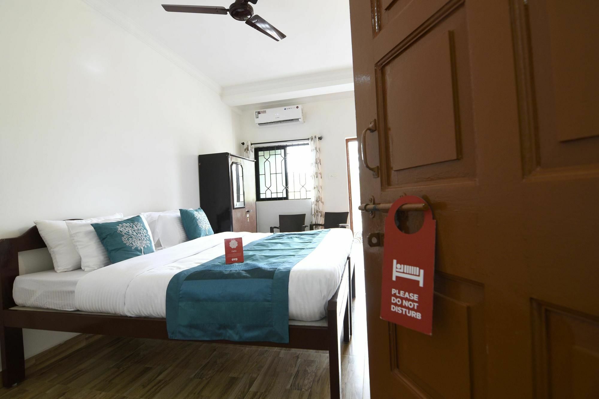Frank Guest House Baga Ngoại thất bức ảnh
